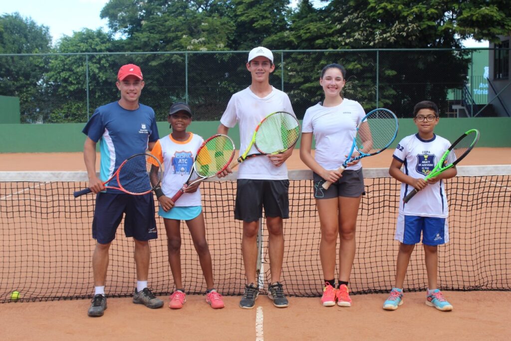 Tenistas ateceanos participam do 2º Open Recreio Cruzeiro de Tênis Infantojuvenil